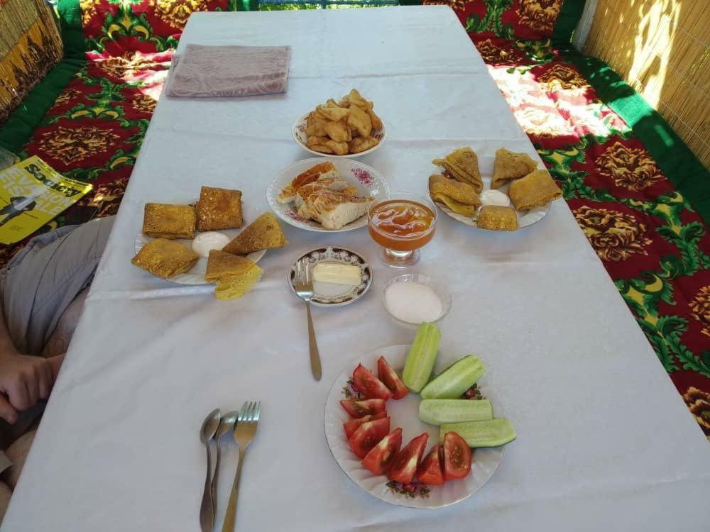 Guesthouse Bermet Tong ภายนอก รูปภาพ
