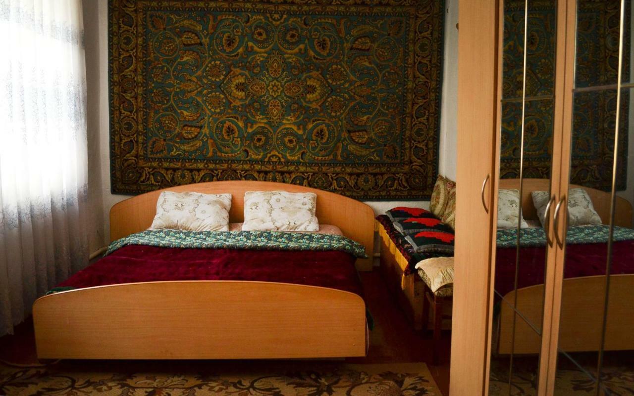 Guesthouse Bermet Tong ภายนอก รูปภาพ