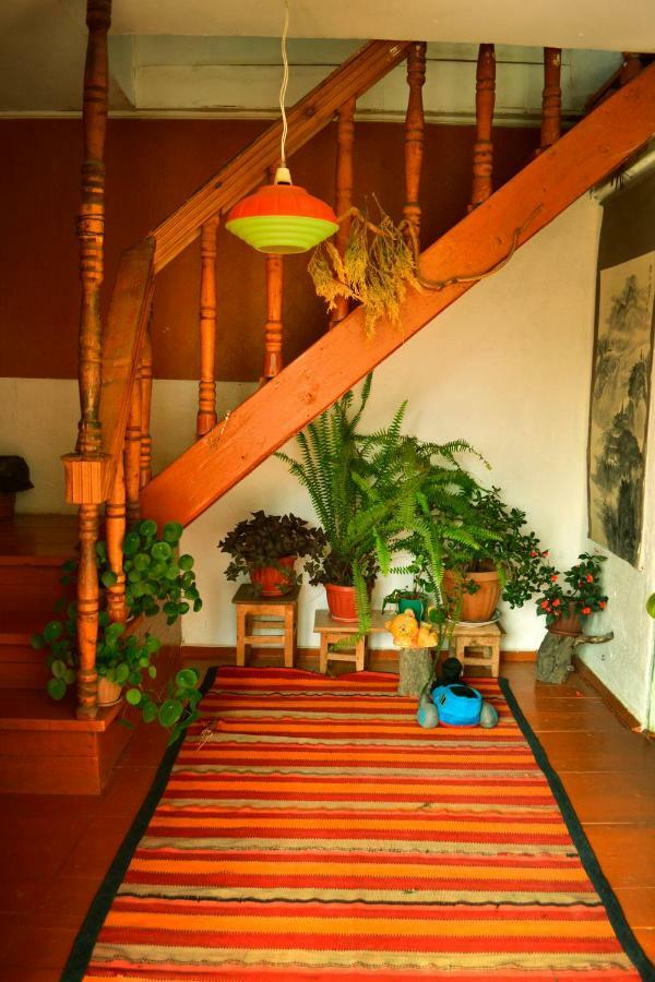 Guesthouse Bermet Tong ภายนอก รูปภาพ
